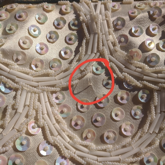 ♦️B2G1FREE♦️Hand made beads & sequence - Picture 3 of 6